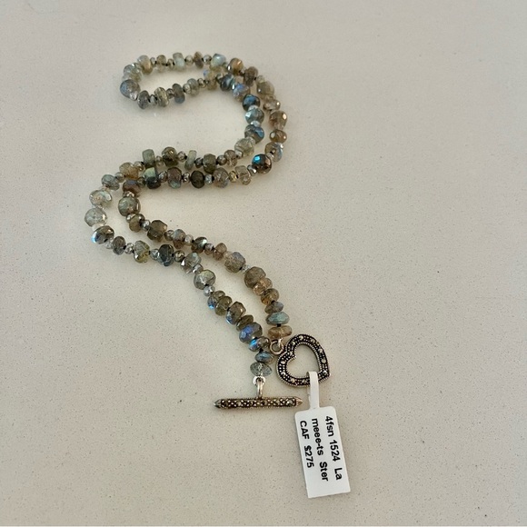 One of a kind Faceted Labradorite beaded necklace 18” in length. - Picture 3 of 9